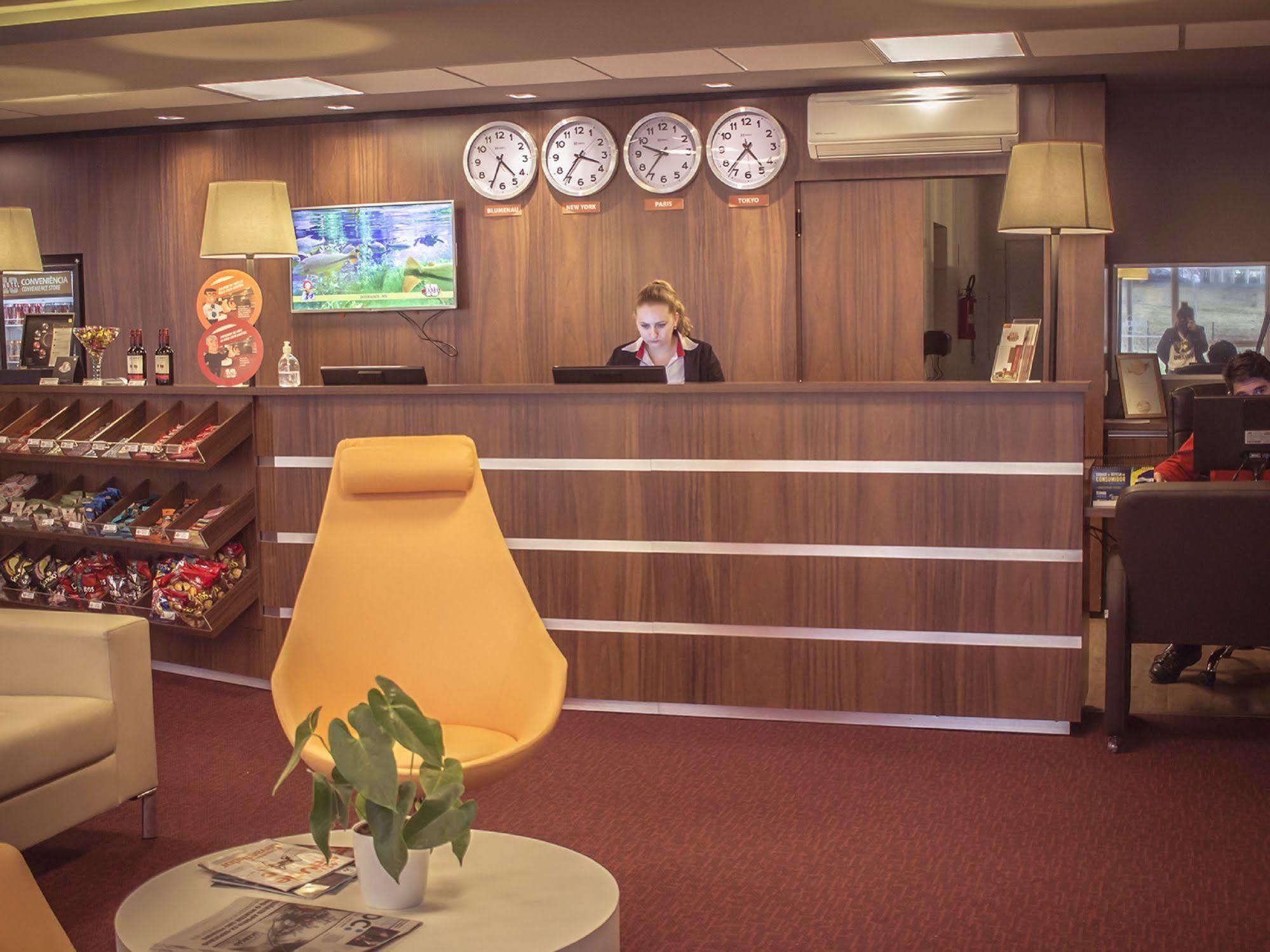 Hotel 10 ジョインヴィレ エクステリア 写真